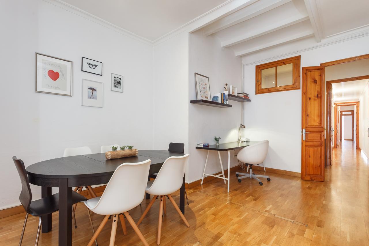Apartamento Flateli Aribau Barcelona Exterior foto