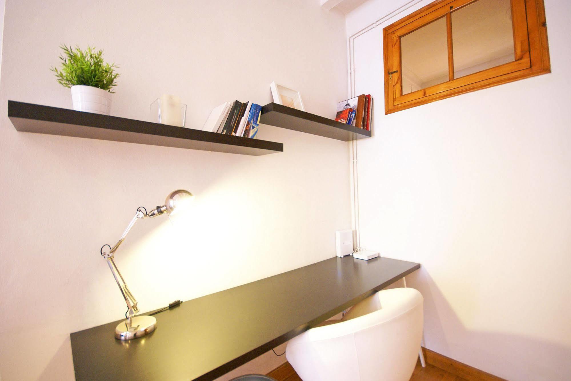 Apartamento Flateli Aribau Barcelona Exterior foto