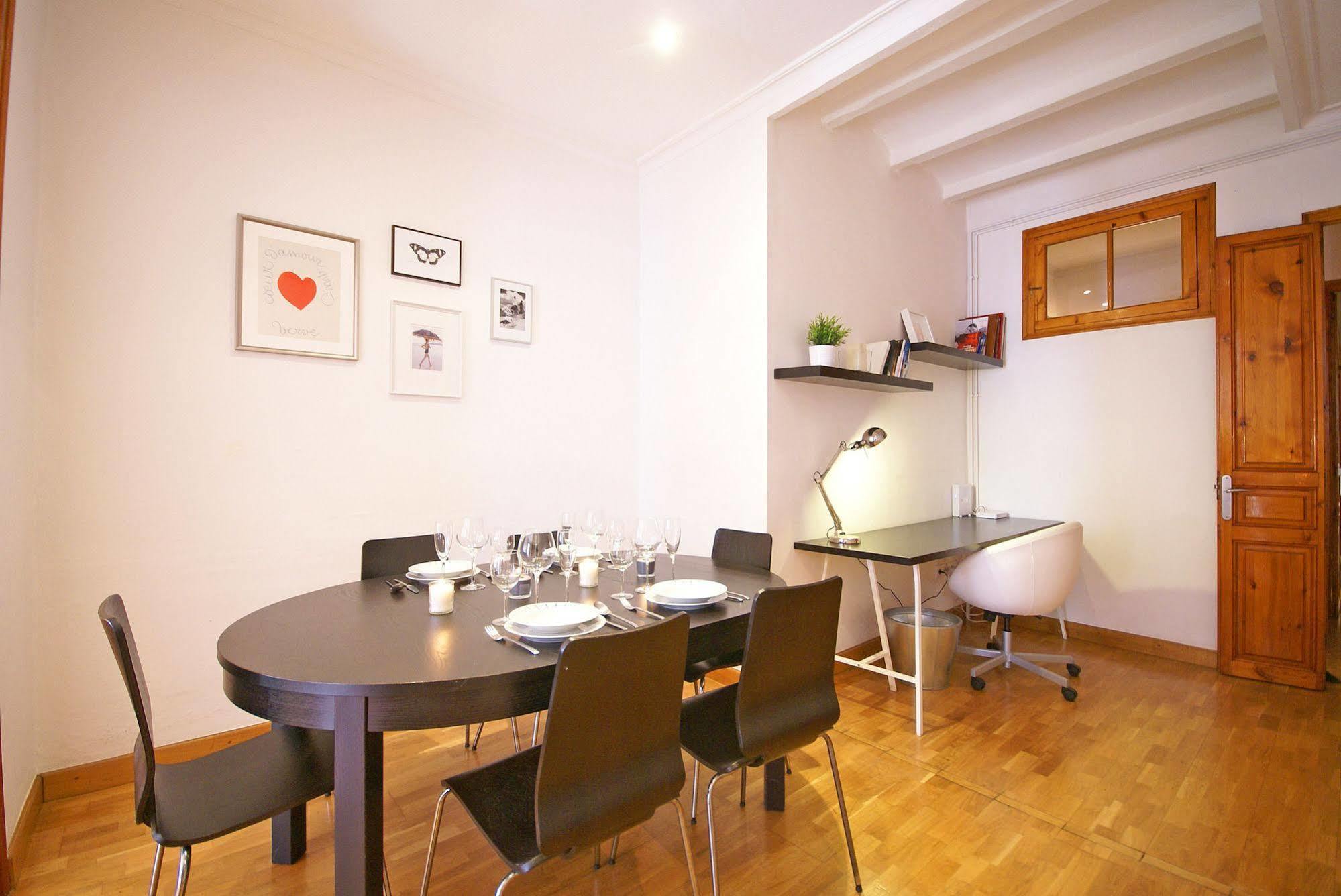 Apartamento Flateli Aribau Barcelona Exterior foto