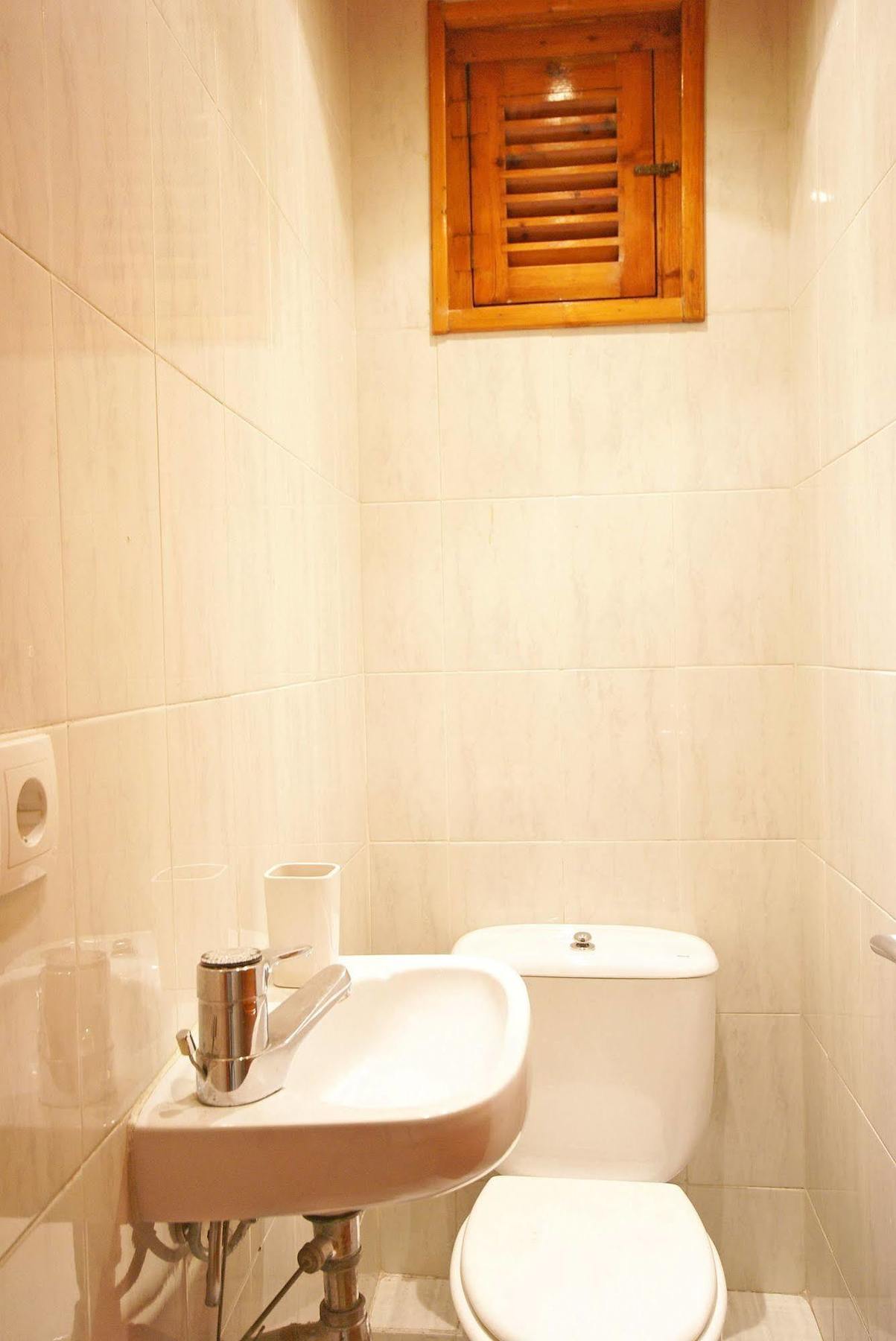 Apartamento Flateli Aribau Barcelona Exterior foto