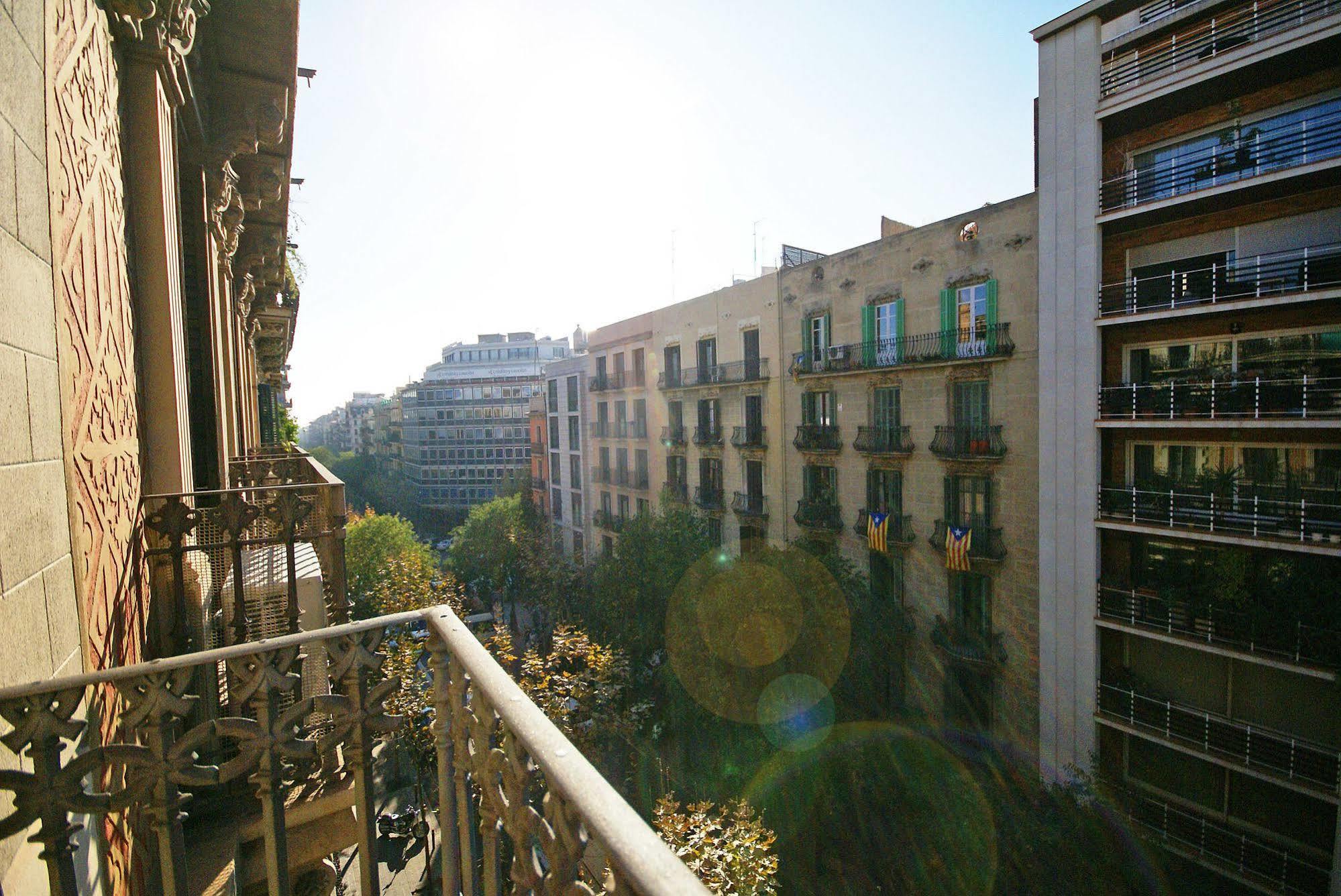 Apartamento Flateli Aribau Barcelona Exterior foto